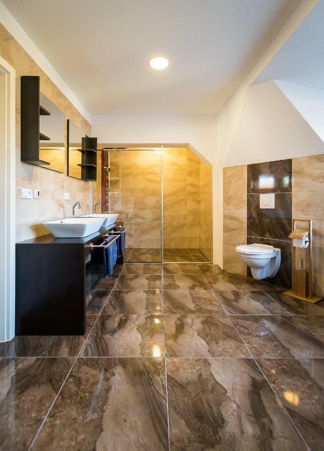 Buri Island Apartman Hoyerswerda Kültér fotó