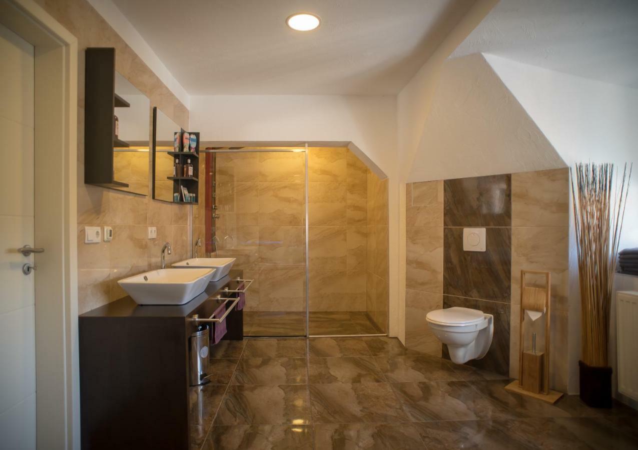 Buri Island Apartman Hoyerswerda Kültér fotó